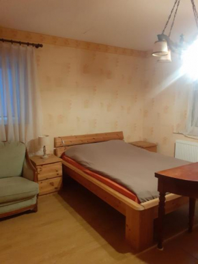 grande chambre lumineuse de 18 m²